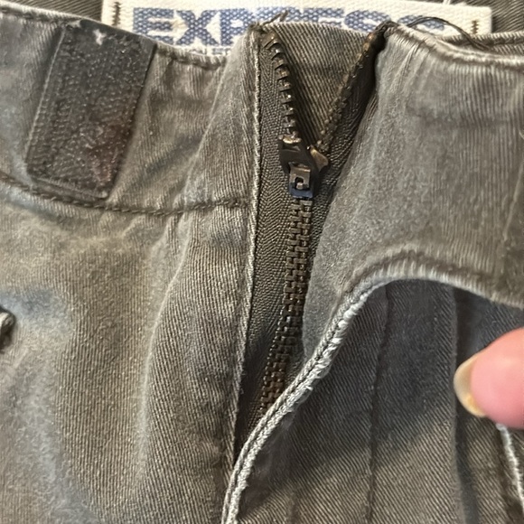 🌹EXPRESS PRECISION FIT CARGO PANTS - Picture 8 of 11